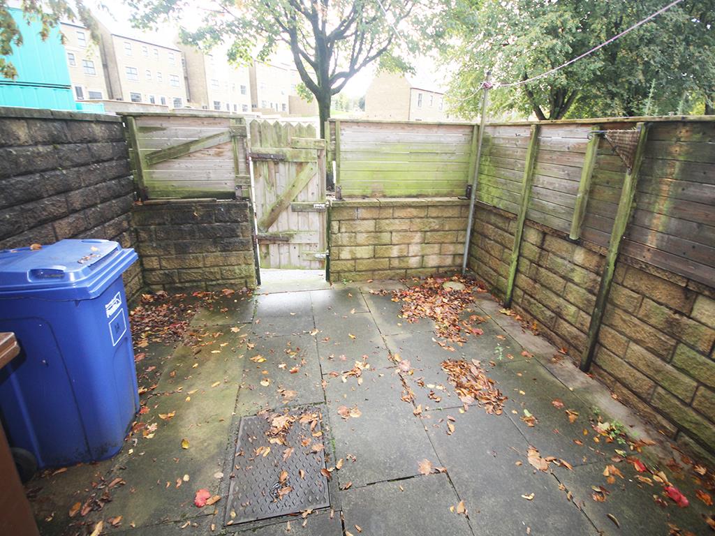 2 bedroom end terrace house SSTC in Barnoldswick - IMG_4704.jpg